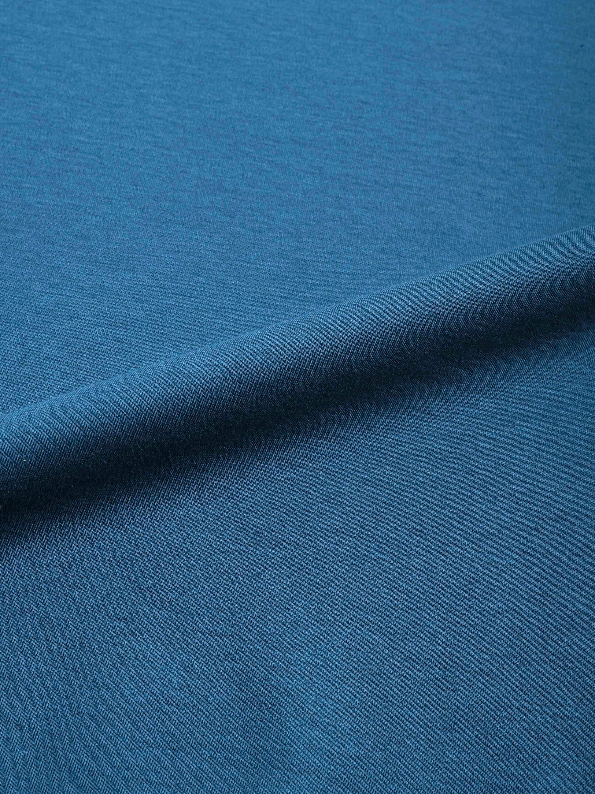 Regular fit mercerised cotton t shirt in teal interlock fabric for men with elegant texture Tenhem