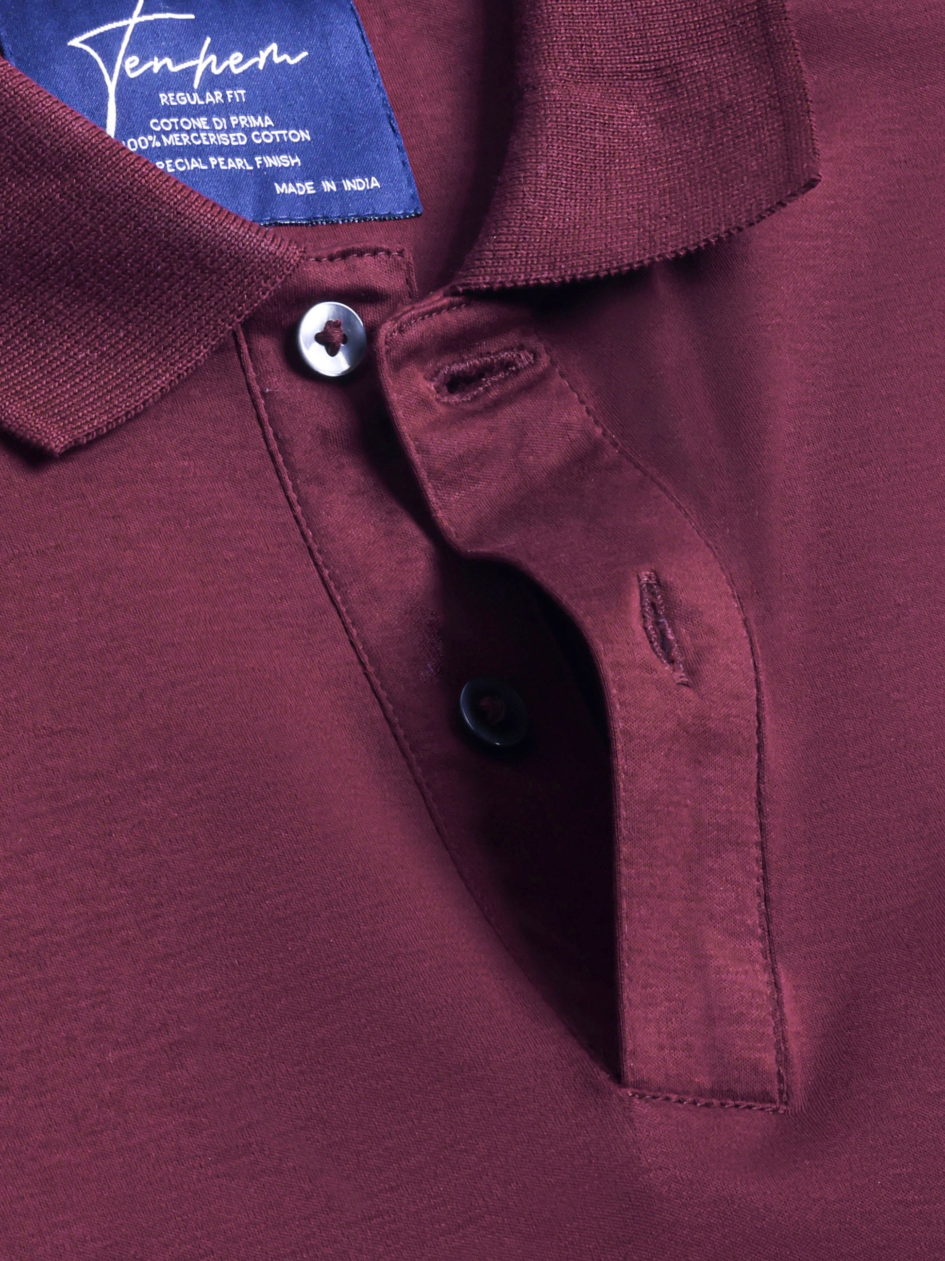 Luxury polo for men .
Classic wine polo t shirt for men in durable and lustrous mercerised cotton interlock Tenhem