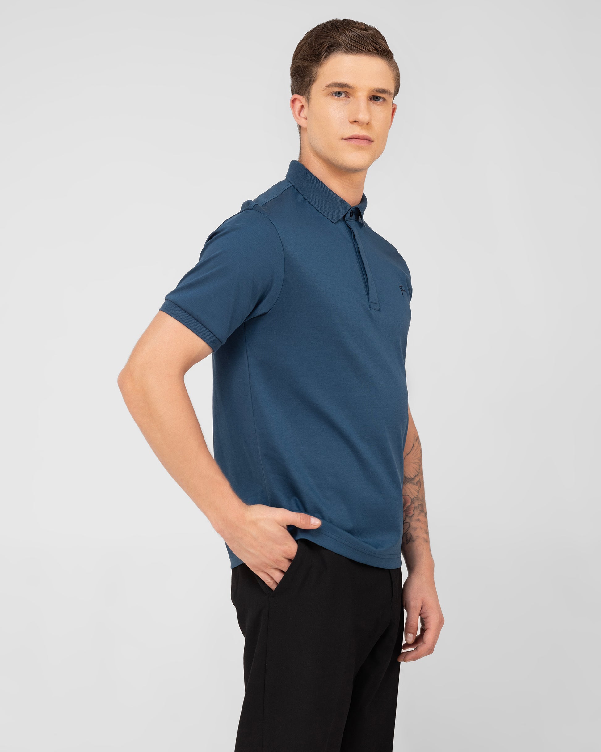 Mercerised cotton interlock teal polo shirt for men with modern regular fit design Tenhem