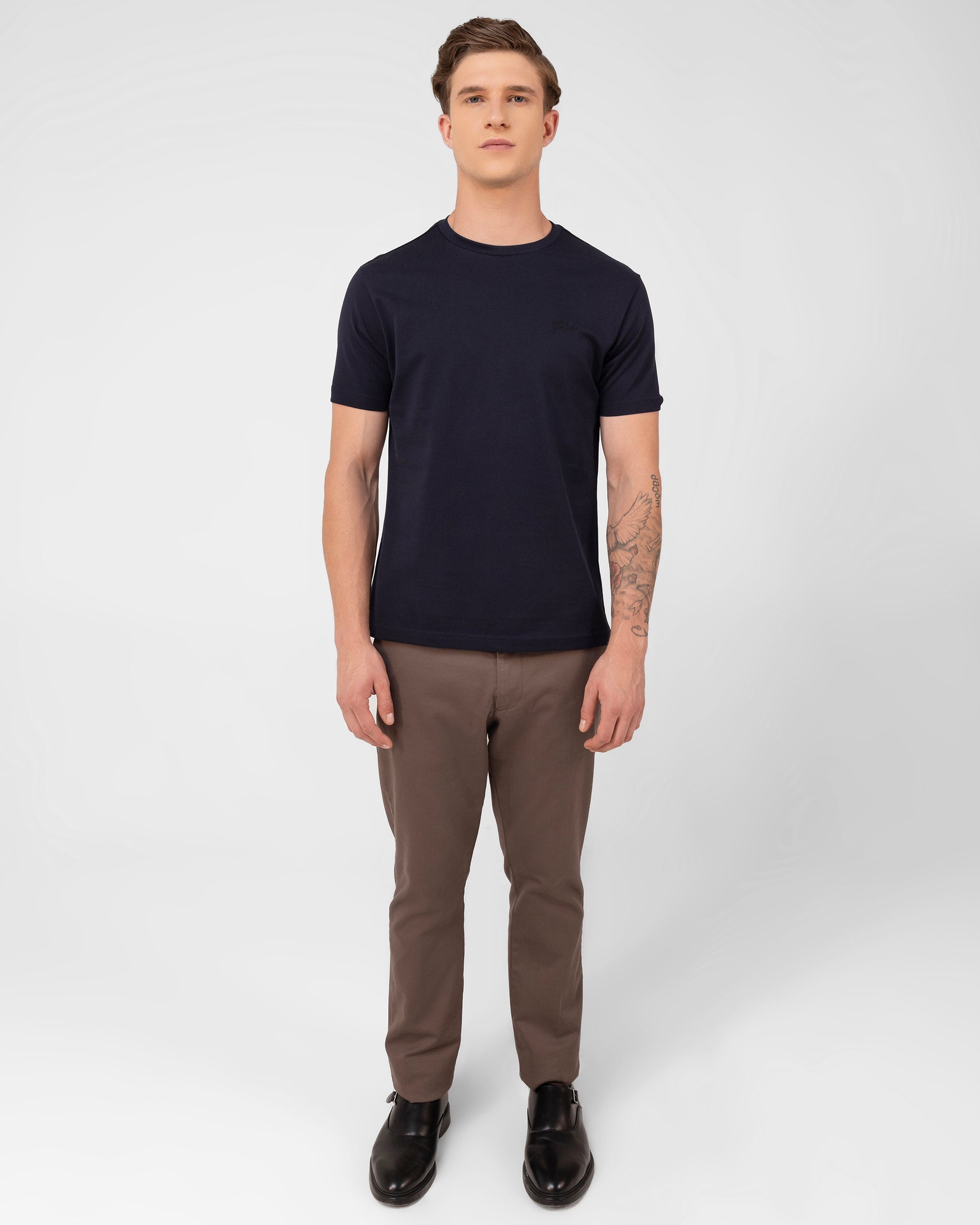 Branded navy t shirt in mercerised cotton pique with classic regular fit – TENHEM


