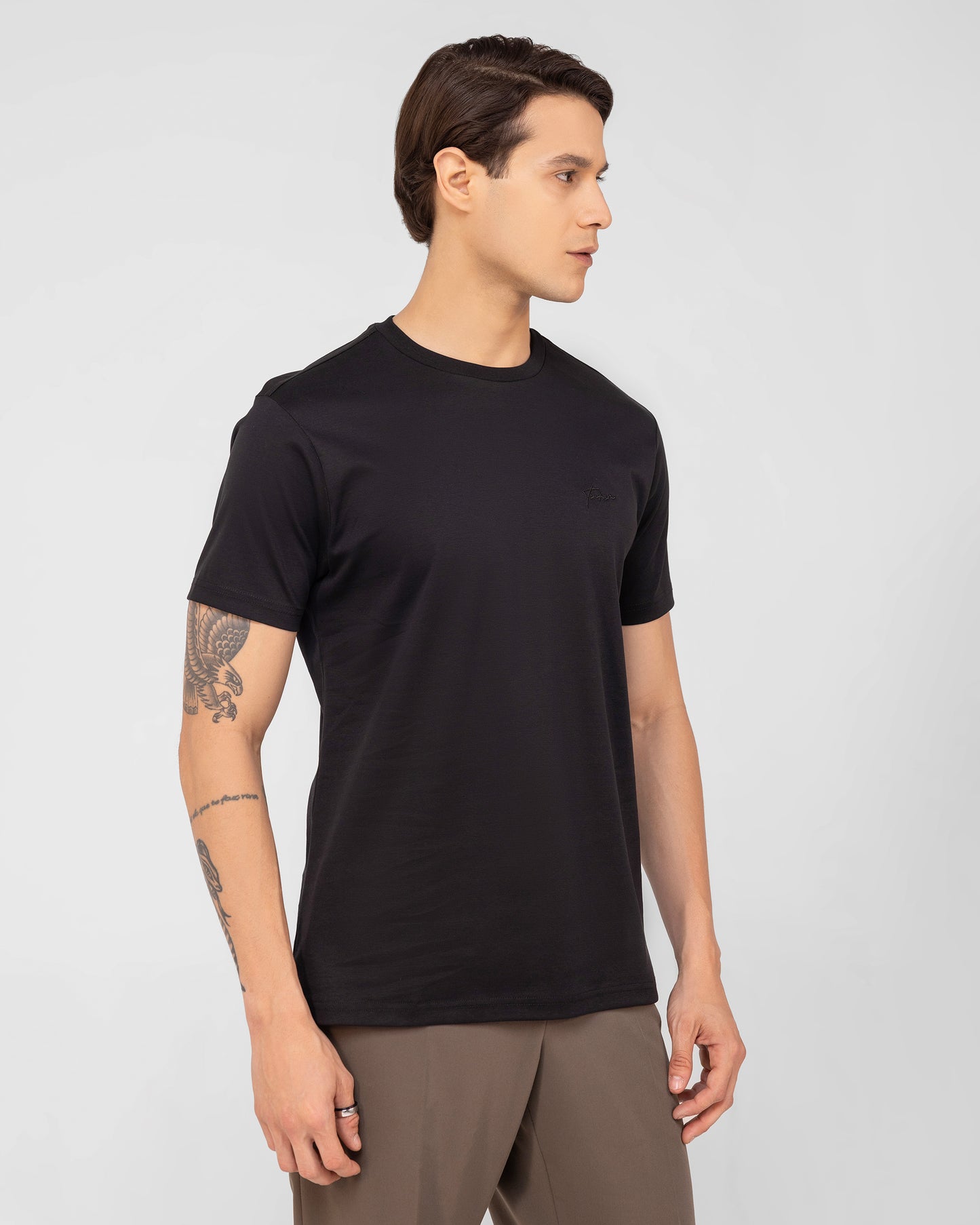 Premium black cotton t-shirt with pearl-like shine – TENHEM