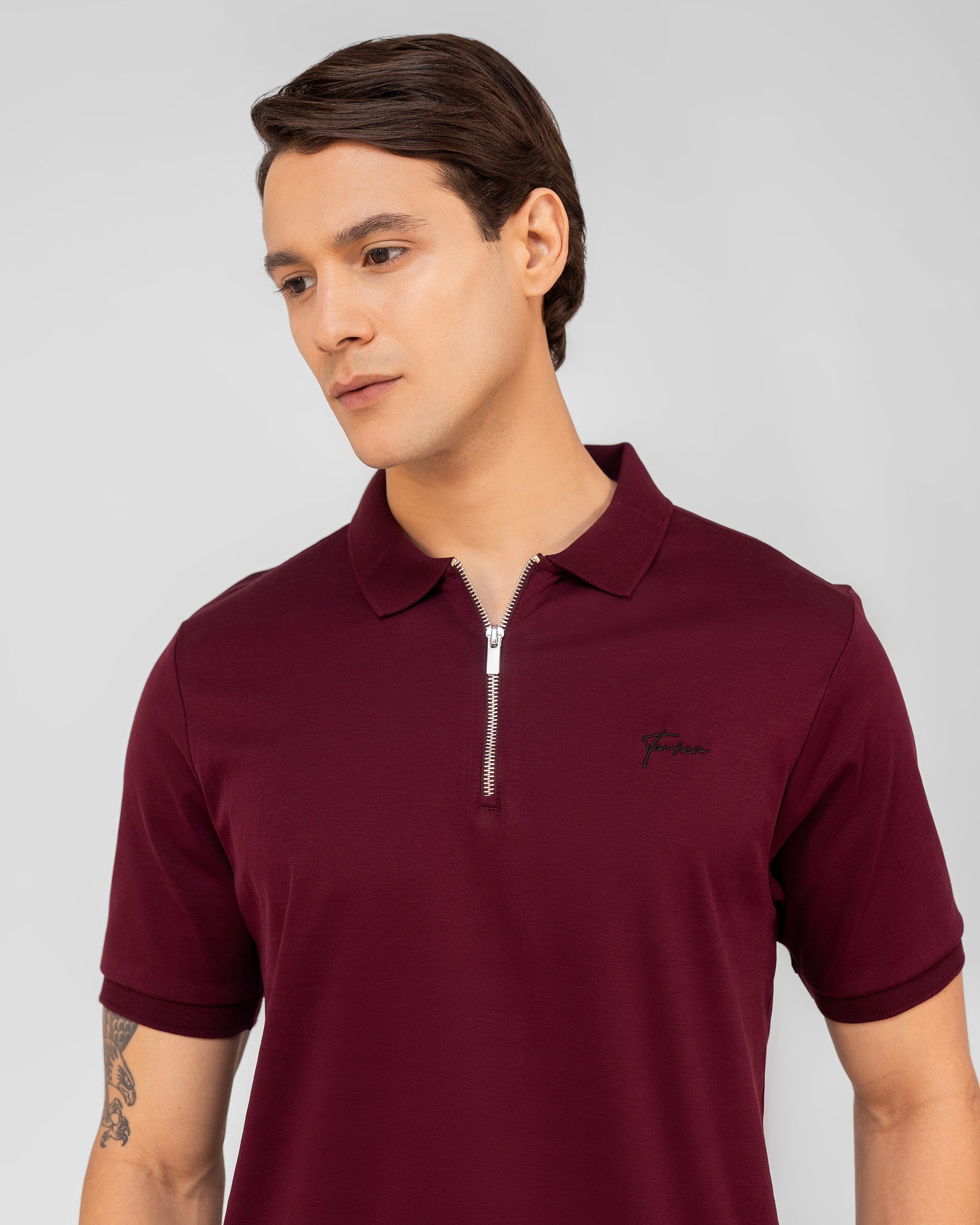 Stylish wine zipper polo t shirt in mercerised cotton with minimal and premium finish – TENHEM
