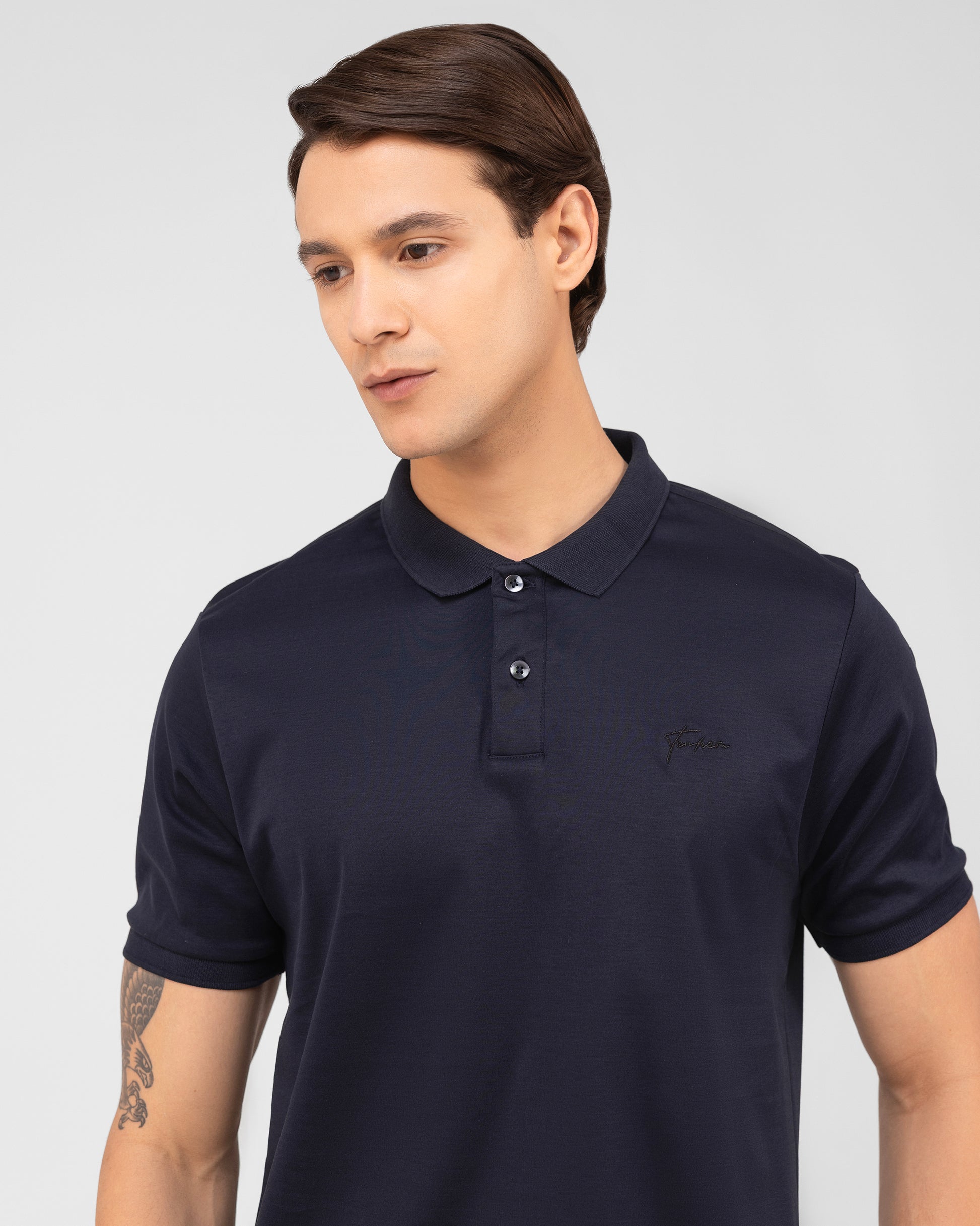Luxury navy cotton polo with clean placket and pearl-like sheen – TENHEM