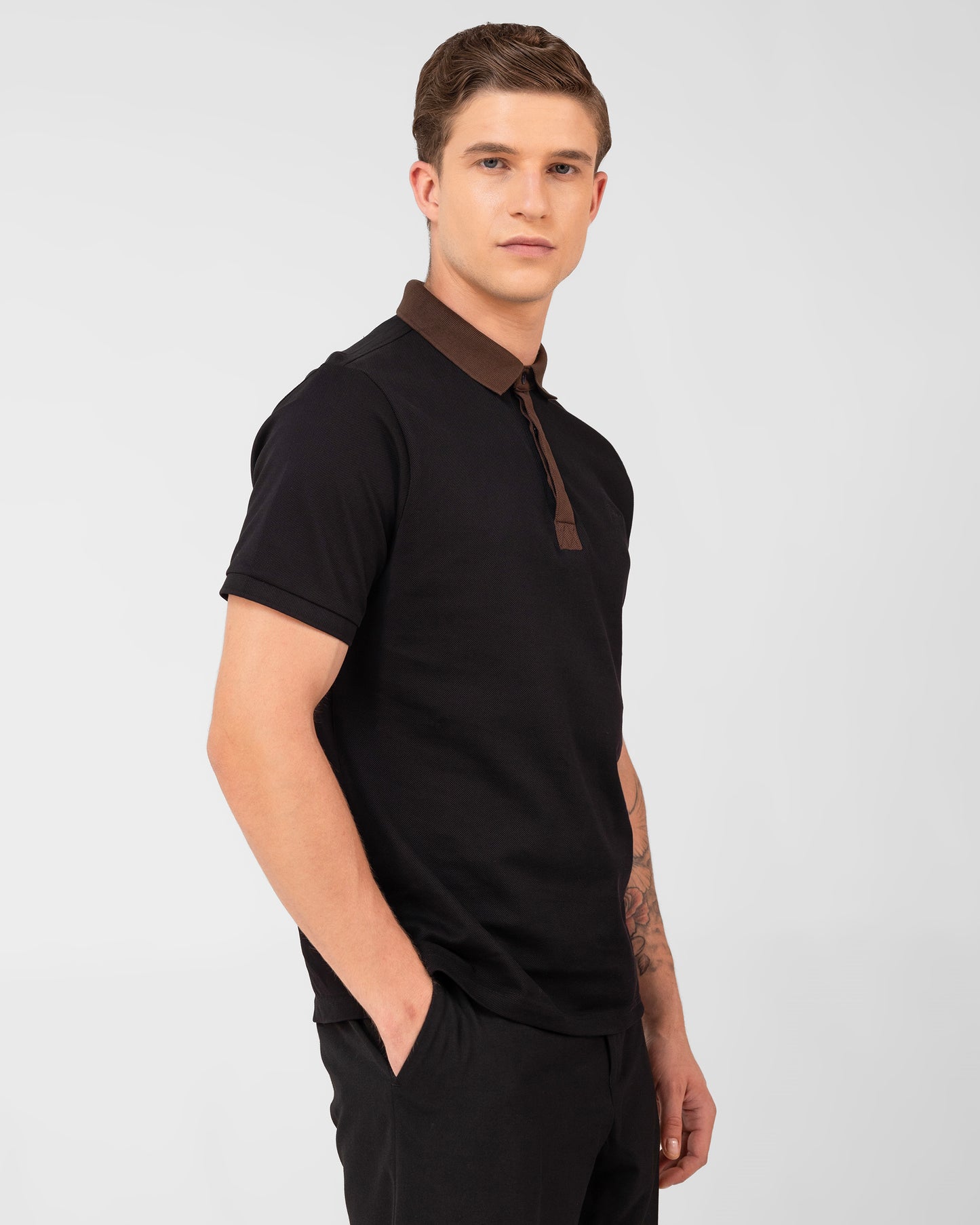 Luxury Black Pique Polo T-shirt Smart Contrast Neck